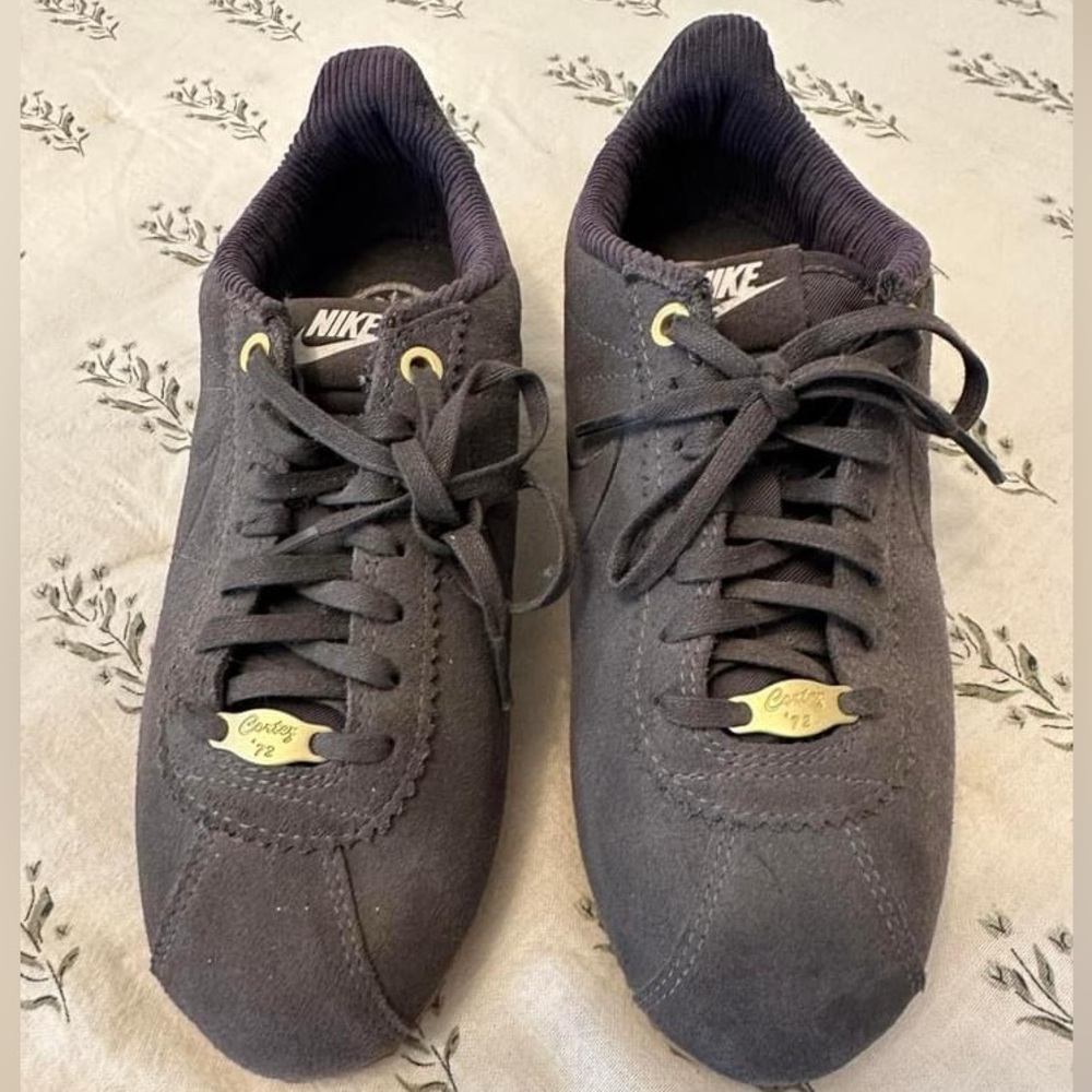 Women’s Nike Cortez, Vintage 72 - Grey Suede - Size 7.5 - GUC